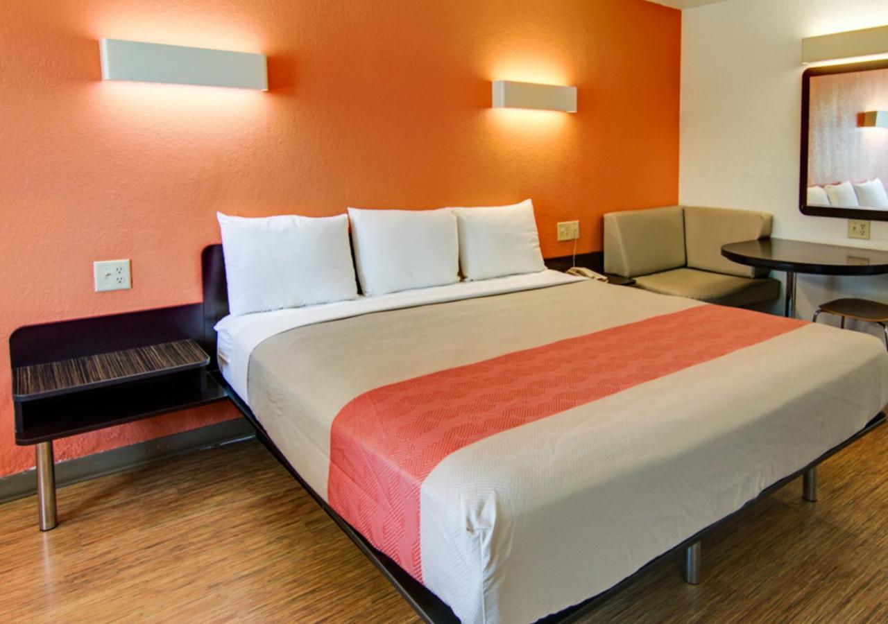 Key Inn Macedonia Bagian luar foto