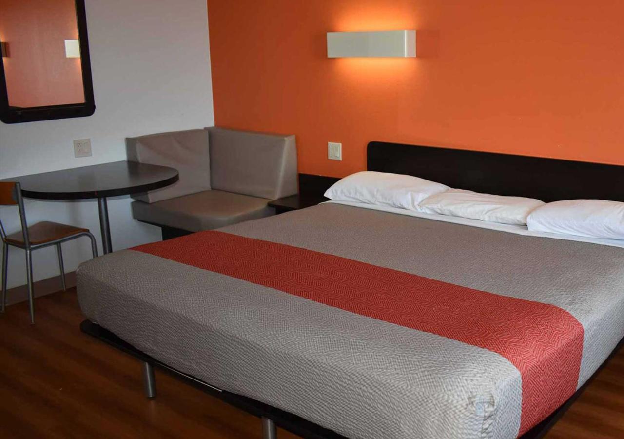 Key Inn Macedonia Bagian luar foto