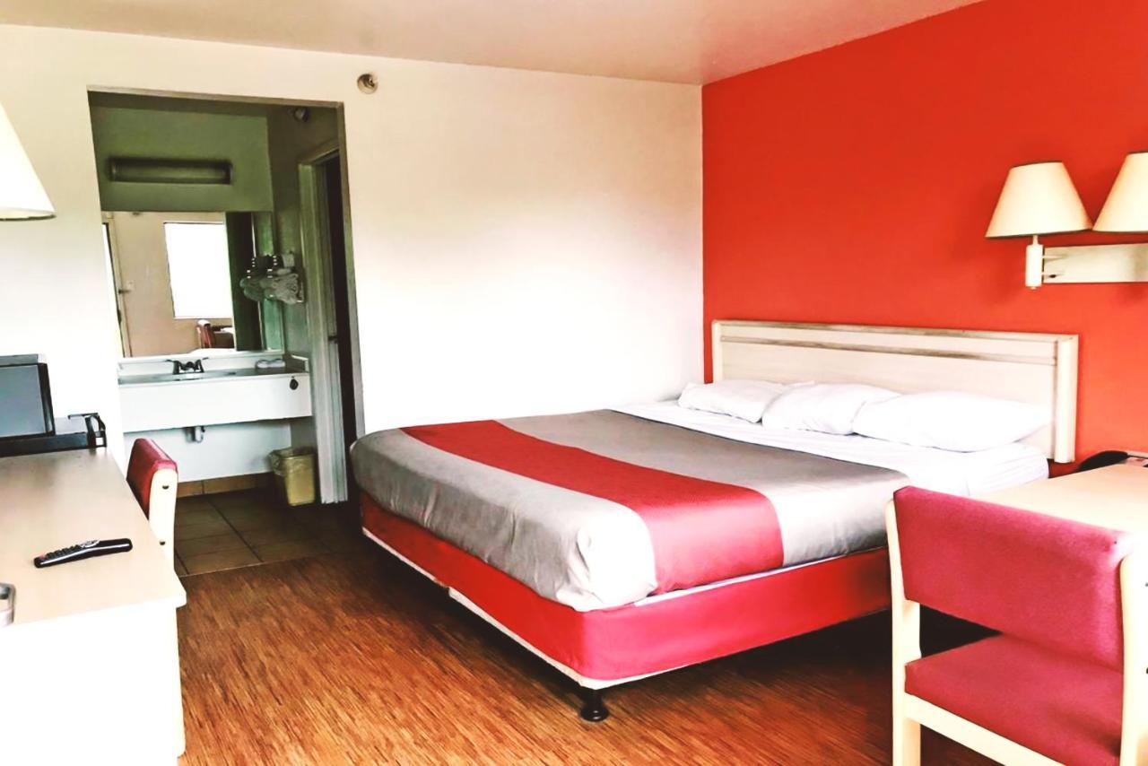 Key Inn Macedonia Bagian luar foto