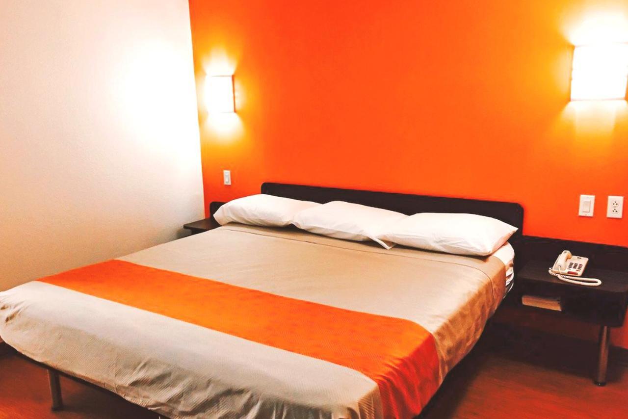 Key Inn Macedonia Bagian luar foto