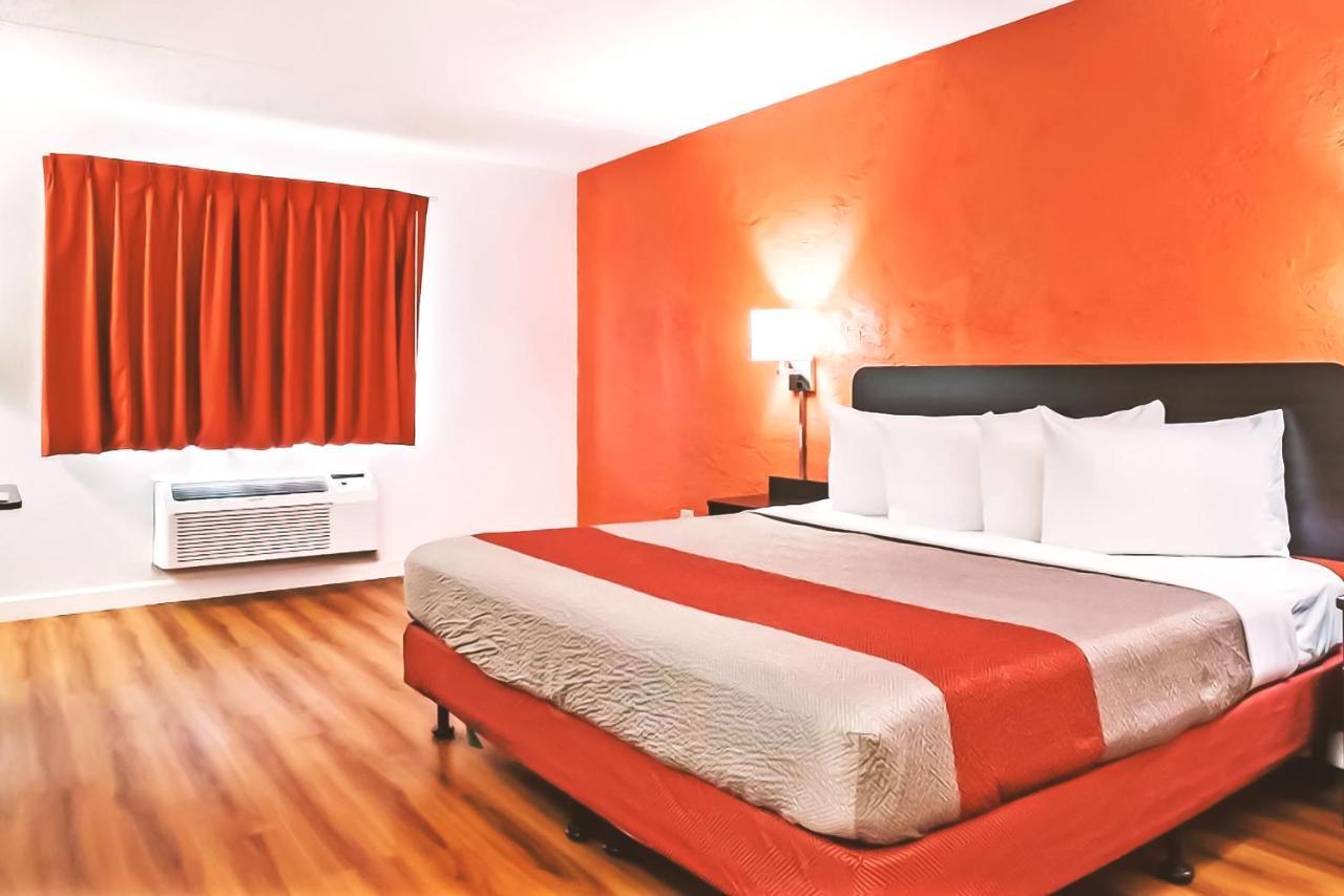 Key Inn Macedonia Bagian luar foto