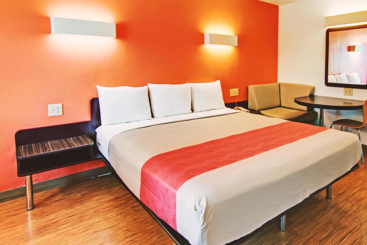 Key Inn Macedonia Bagian luar foto